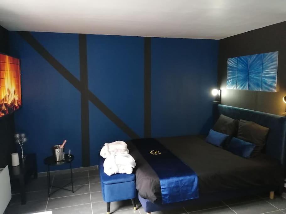 Appartement Avec Sauna Et Balneo Privatifs -Troyes Centre Exterior foto